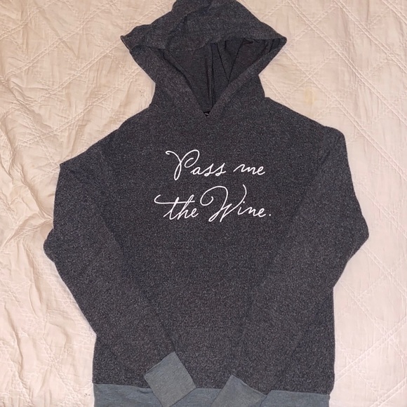 WildFox Hoodie Pass Me The Wine 🍷 - Picture 1 of 1